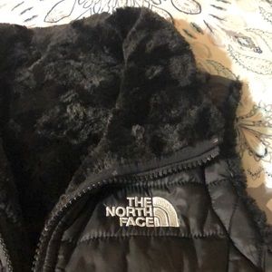 North Face kids reversible vest Sz 6/7